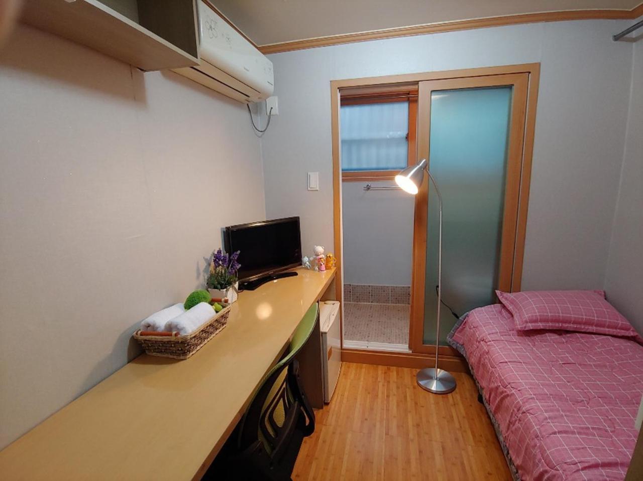I Sleep Alone Seul Exterior foto